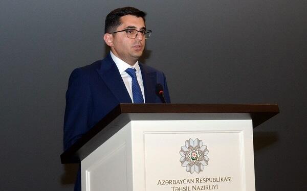  Parlaq rektorun füsunkar təklifinə qoşulaq: Leninə qayıdaq…
