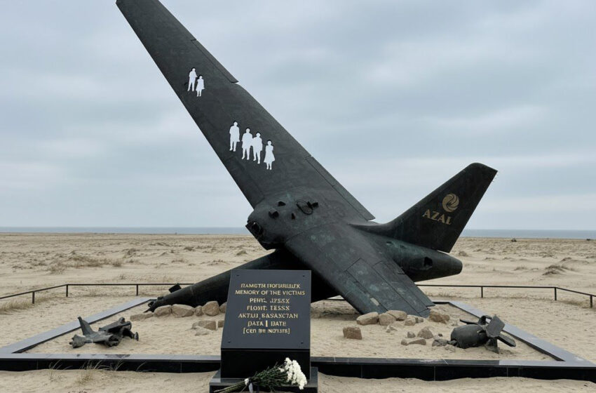  Qazaxıstanda qəzaya uğrayan təyyarəmizə bu üç abidədən biri ucaldılacaq – Fotolar
